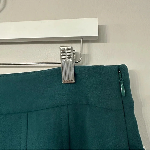 Boden Pleated Crepe Mini Side Zip Skirt in Green Size US 8 NWT - Picture 5 of 9